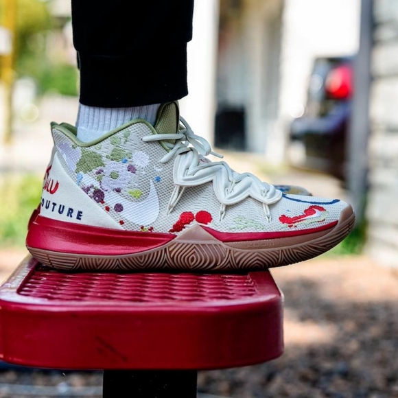 Nike Kyrie 5 x Bandulu Sneakers